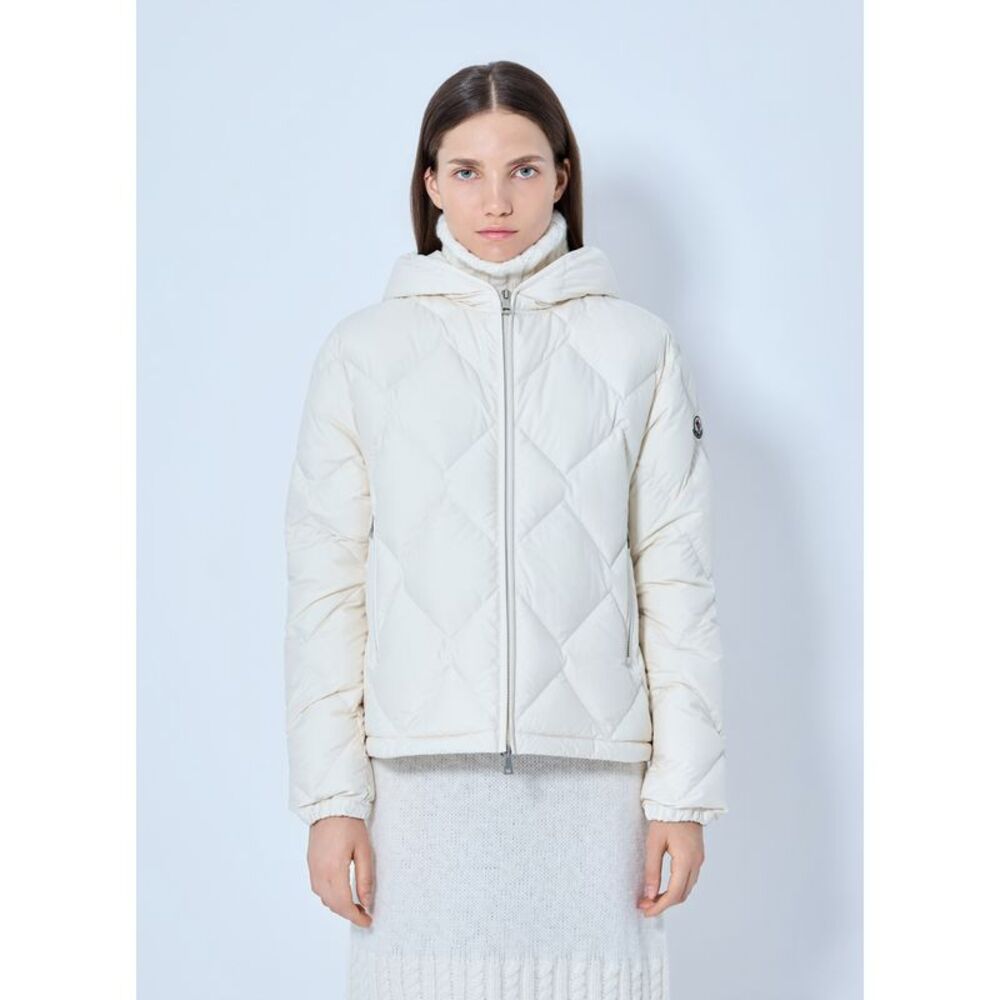 Moncler Women Arvouin Hooded Diamond-Quilted Short Down Jacket